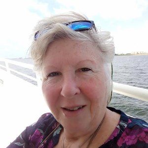 Meet your Posher, Holly